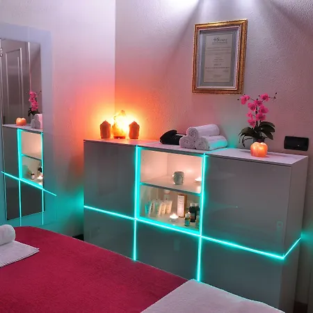 酒店 La Foresteria Del Castello - Wellness In Dimora Storica 4*