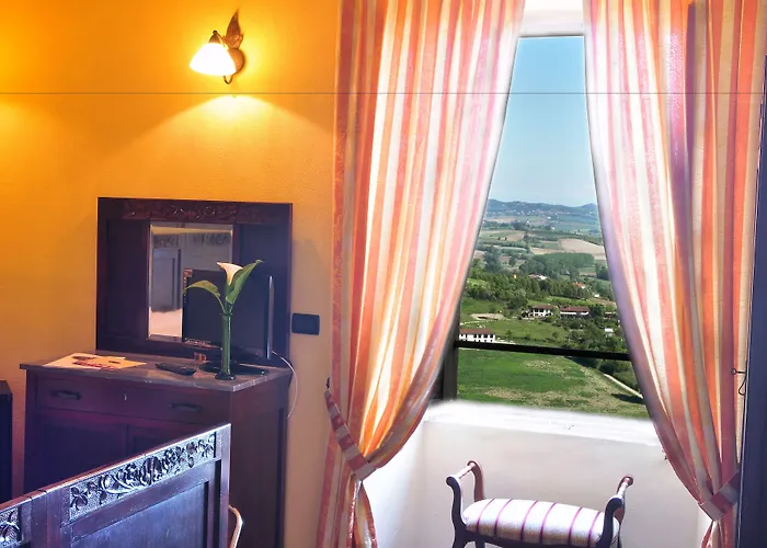 La Foresteria Del Castello - Wellness In Dimora Storica CastellʼAlfero