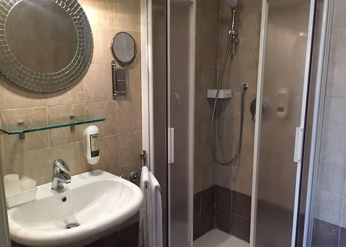 Hotel La Foresteria Del Castello - Wellness In Dimora Storica CastellʼAlfero