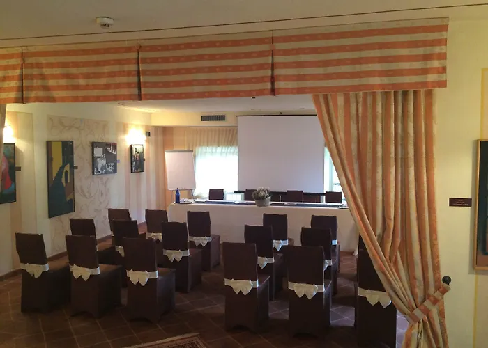 Hotel La Foresteria Del Castello - Wellness In Dimora Storica CastellʼAlfero